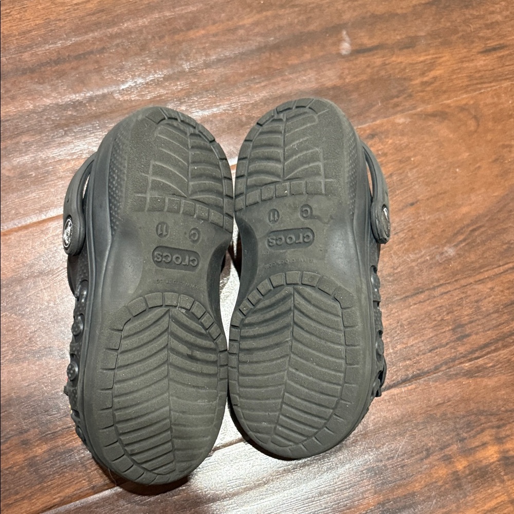 CROCS Kids Black Sandals with Character Charms - Picture 5 of 5